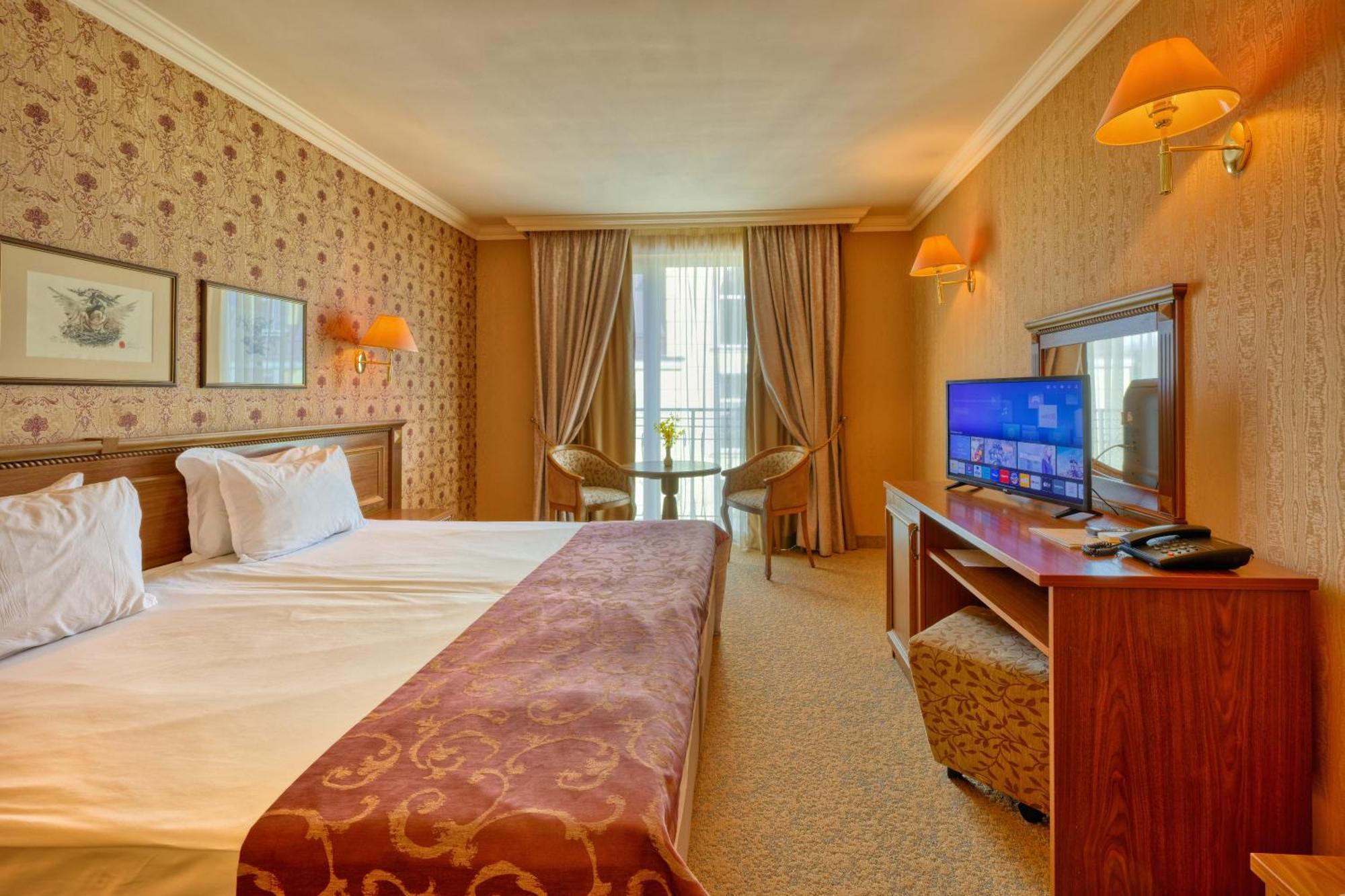 Hotel Club Central Hisarya Bagian luar foto