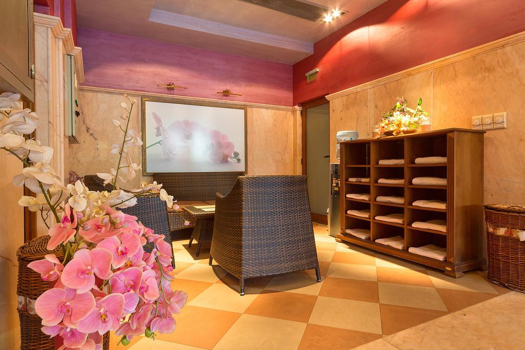 Hotel Club Central Hisarya Bagian luar foto