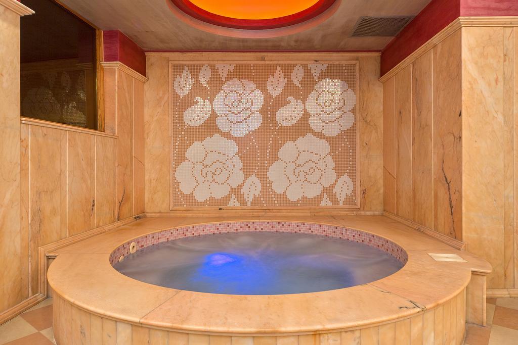 Hotel Club Central Hisarya Bagian luar foto